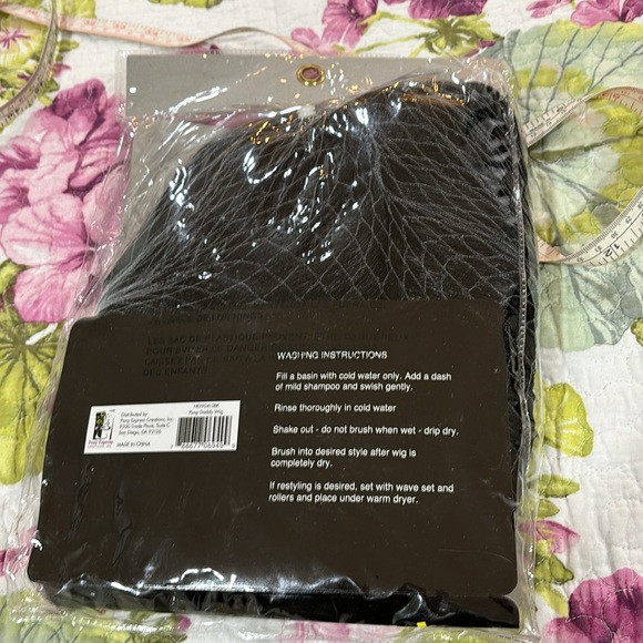 Men’s Black Hair Wig - Picture 2 of 2